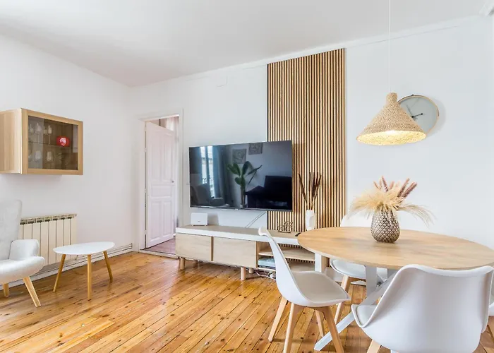 Baruhaus Conde Luna *